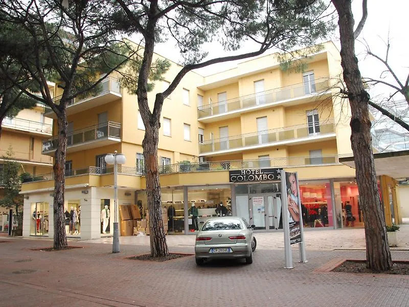 Hotel Colombo Riccione 2*,